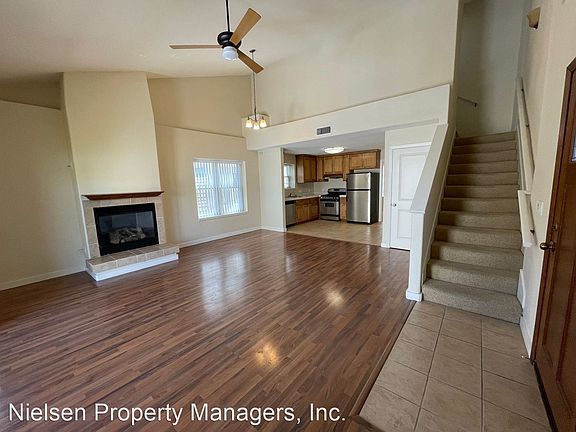 3rd image of 3920 J St APT 5