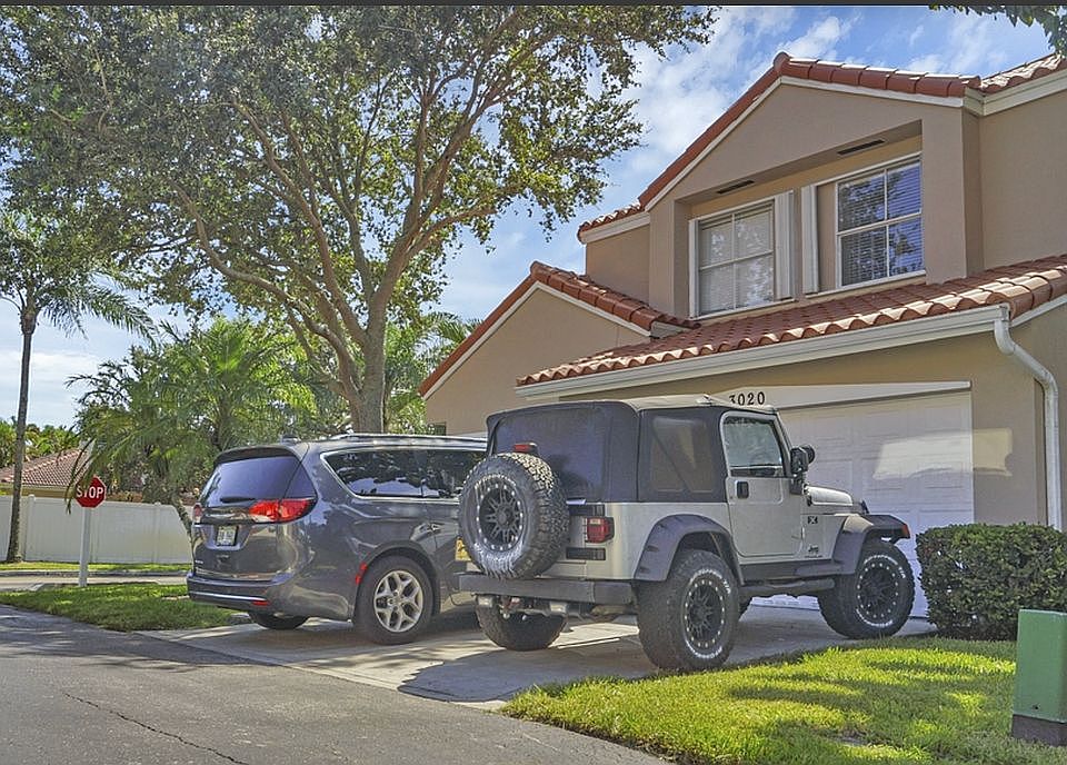 1st image of 3020-3020 N 36th Ave