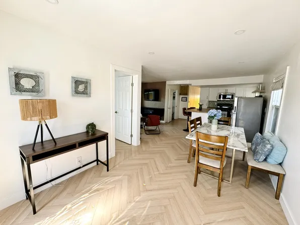 (undisclosed Address), Huntington Beach, CA 92648