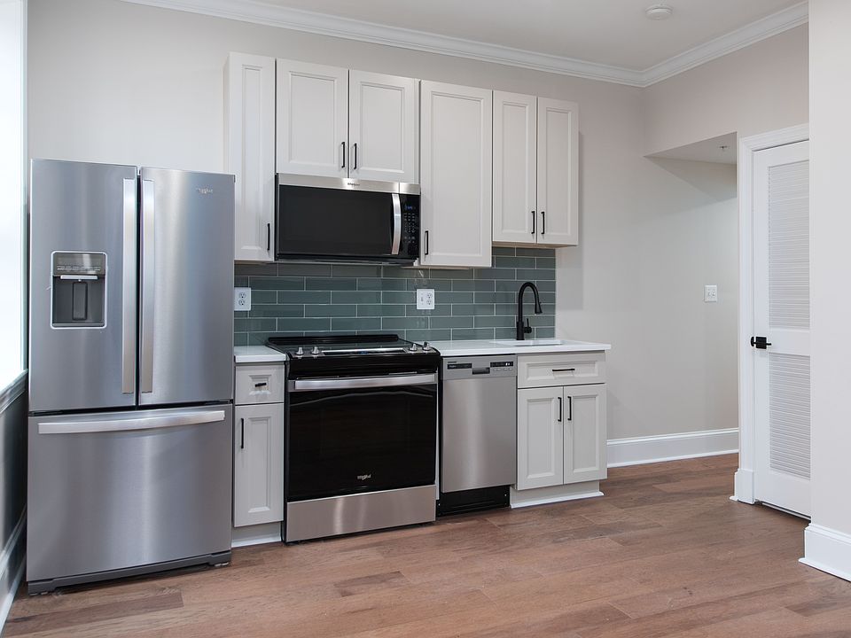 1st image of 1 E Montgomery St #11553479