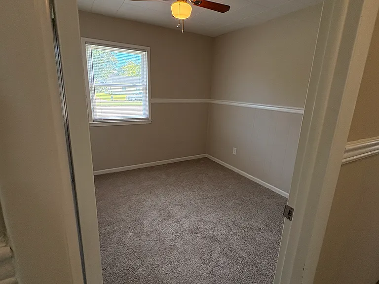 1821 Andrews Blvd — Photo 16