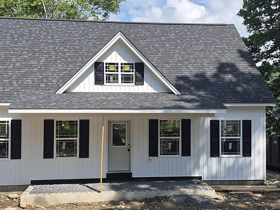 3rd image of 151 Rosewood Ln
