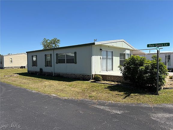 2nd image of 3170 Glenbrook Dr