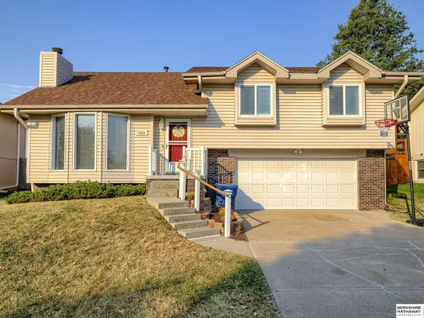 14214 S 35th St, Bellevue, NE 68123