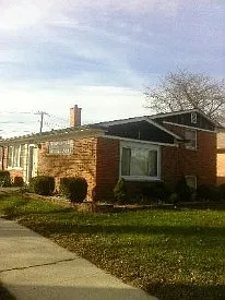 15138 Madison Ave photo 1