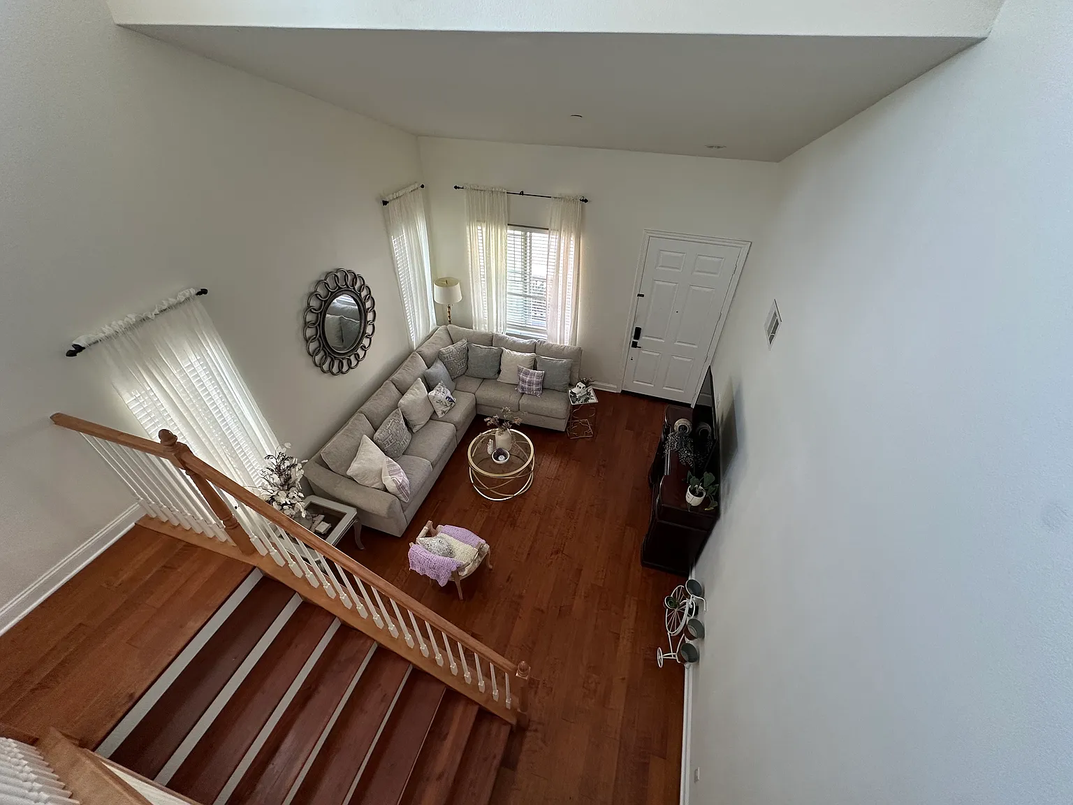 4 bed, 2861 sqft, $4,500 — Photo 4