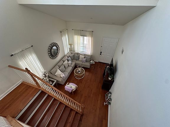 4th image of 879 Coronado Cir