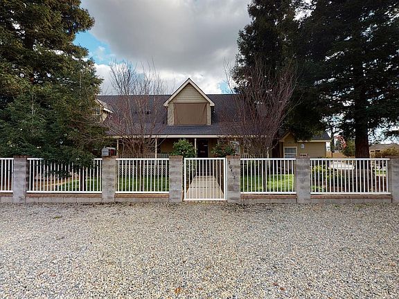2nd image of 26452 Avenue 17 1/2
