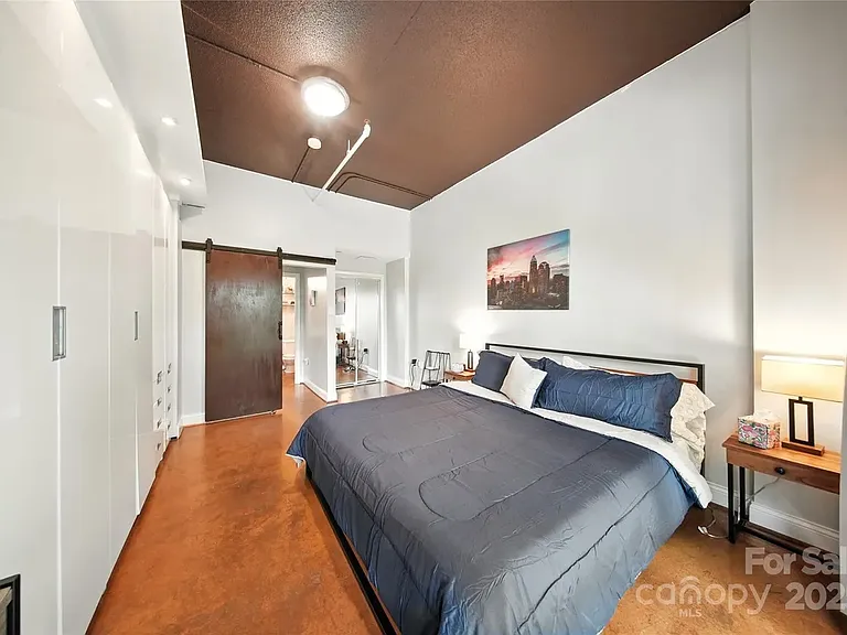 715 N Church St #215 — Photo 6