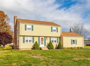 27 Hunter St, Manchester, CT 06040