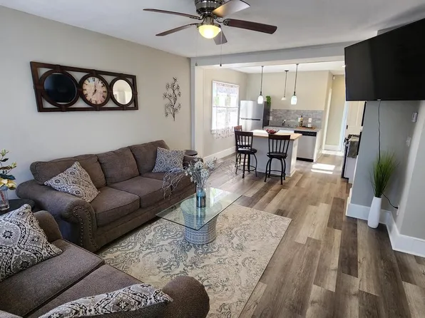 3644 East Carpenter AVENUE, Cudahy, WI 53110