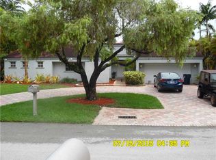 10840 SW 136th Ter, Miami, FL 33176