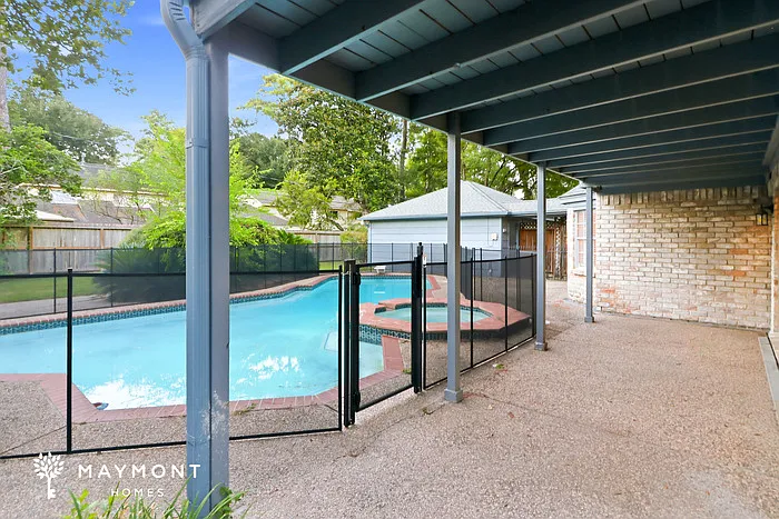 4 bed, 2.5 bath, 2542 sqft, $2,345 — Photo 4