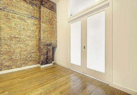 3rd image of 130 Allen St #501
