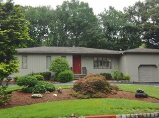 63 Davenport Ave, Roseland, NJ 07068