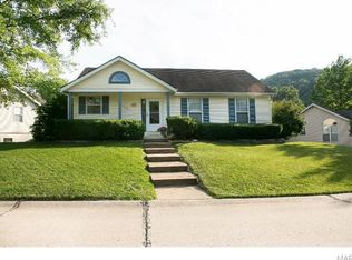 1394 Horseshoe Bnd, High Ridge, MO 63049