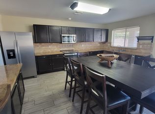7404 S 30th Ln, Phoenix, AZ 85041