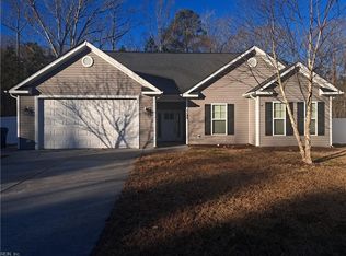 1125 Kinderly Ln, Chesapeake, VA 23320