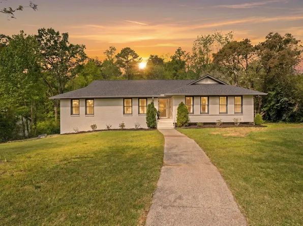 3528 Deerfield Dr, Birmingham, AL 35226