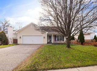 11819 Oak Bay Dr, Louisville, KY 40245