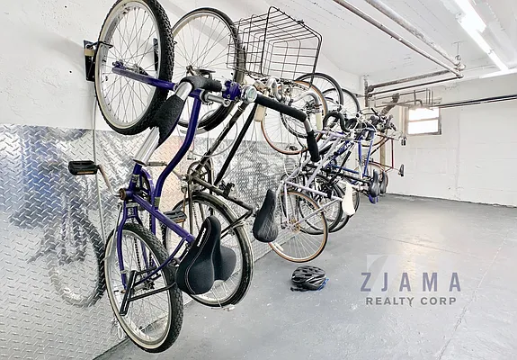 Rented by Zjama Realty Corp | media 41