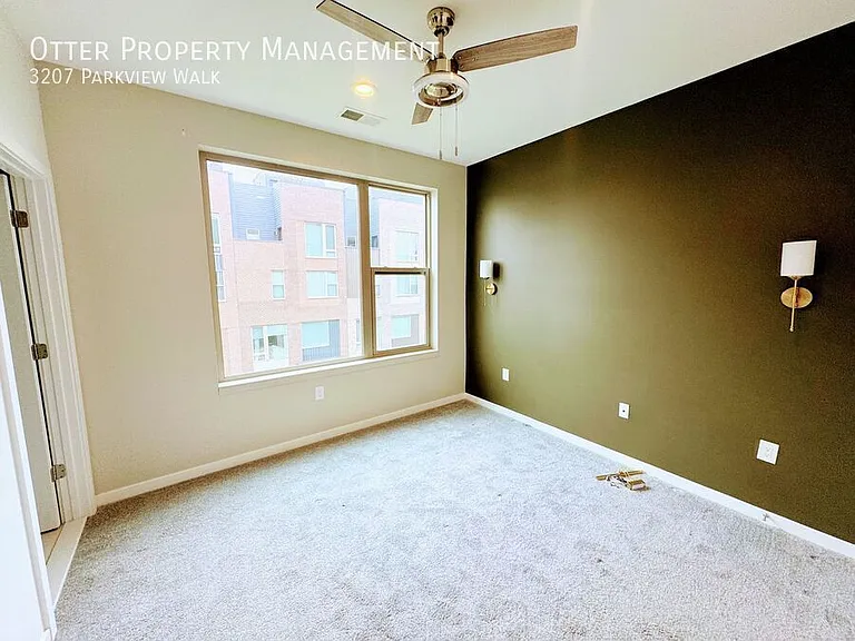 3207 Parkview Walk — Photo 32