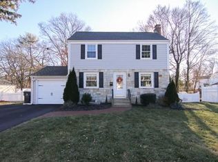 4 Nottingham Dr, Natick, MA 01760