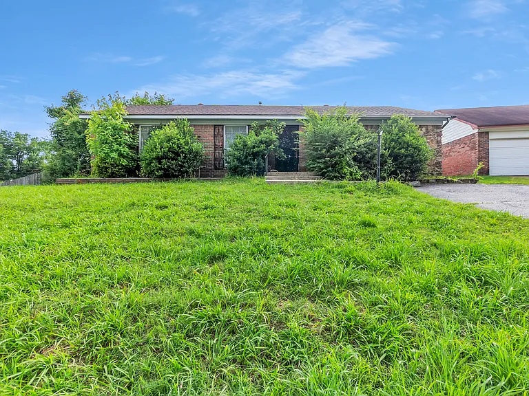 1095 Star Line Dr — Photo 16