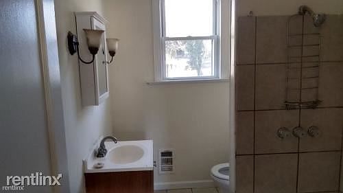 0005_222842001_medium