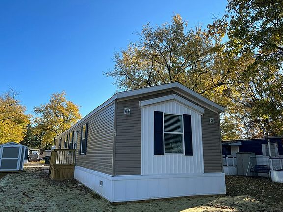2nd image of 2800 W Memorial Dr #105