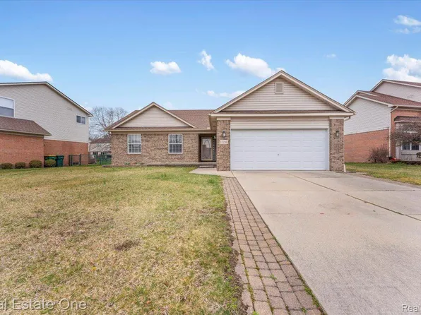17150 Buckeye Ln, Romulus, MI 48174