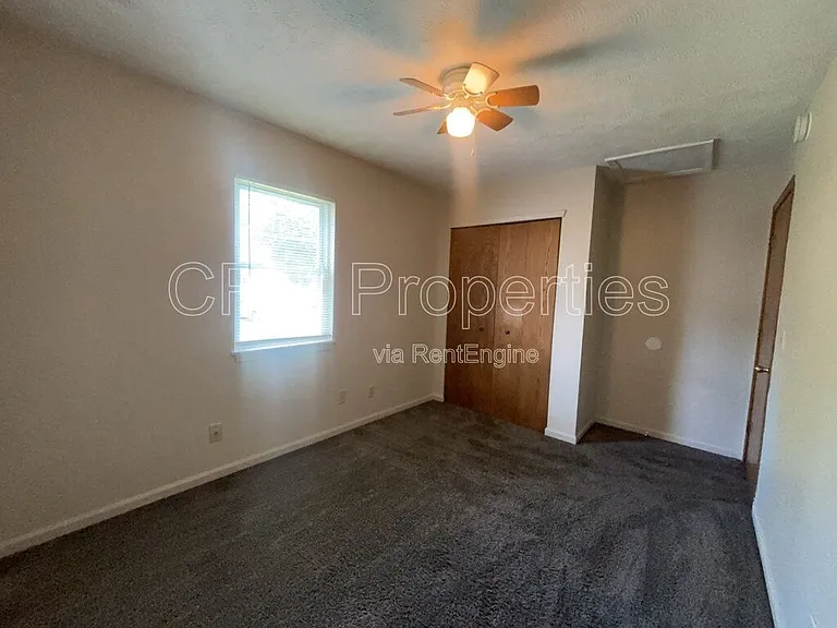 1912 N Apperson Way — Photo 16