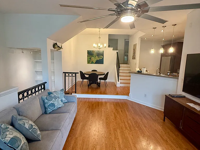 709 Mainsail Dr — Photo 3