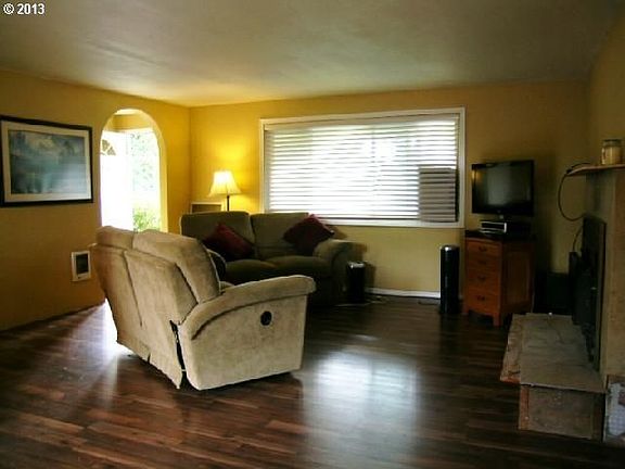 3rd image of 9204 NE 96th St