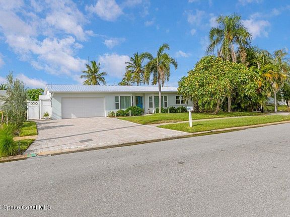 3rd image of 449 Penguin Dr