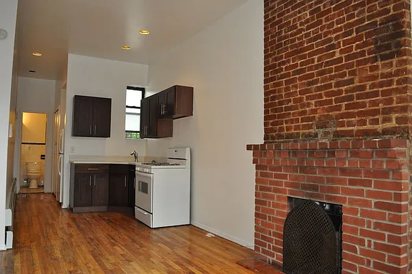 Rented by Loyal Realty NY Corp | media 2