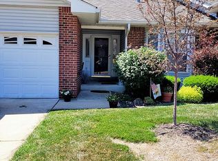 3 Faulkner Dr, Saint Charles, MO 63303