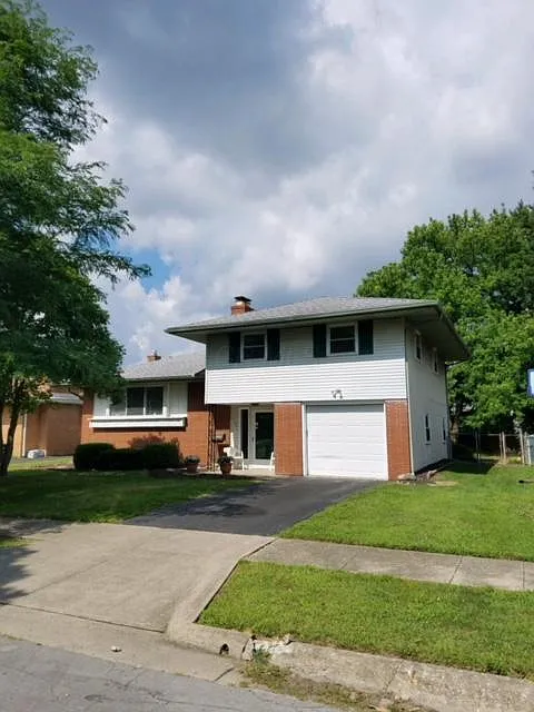 1131 Pierce Ave photo 1