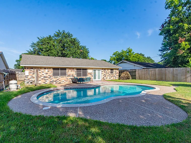 4210 Cork Ln — Photo 27