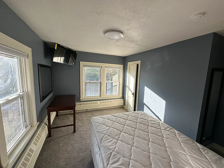 43 Park Ave #A — Photo 14