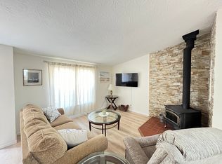 900 Nye Ct, Lakeside, OR 97449