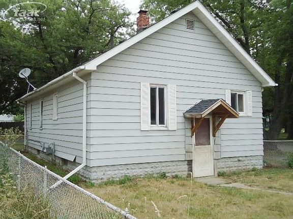 4th image of 2436 Illinois Ave
