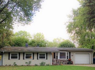 544 Avalon Dr, Dyer, IN 46311