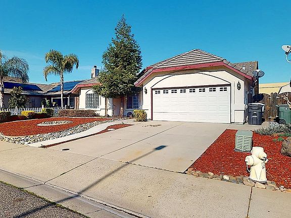 3rd image of 2237 Colony Manor Dr