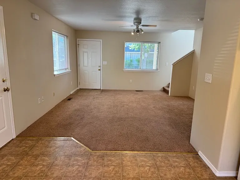 1043 Garfield St — Photo 10