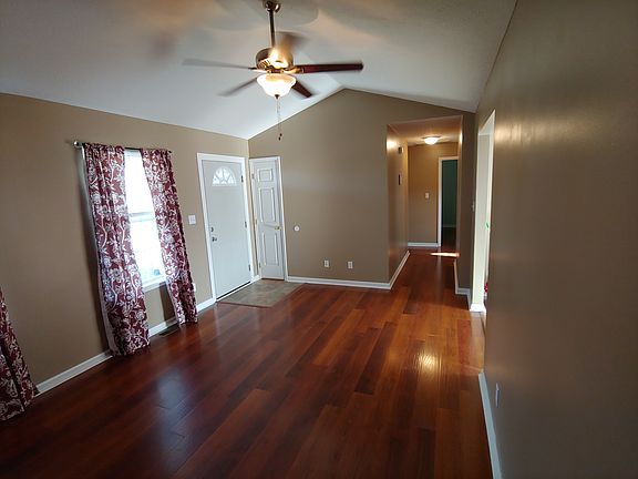 5th image of 307 Dogwood Run