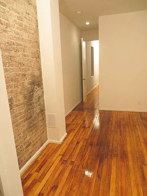 Rented by Bohemia Realty Group | media 10