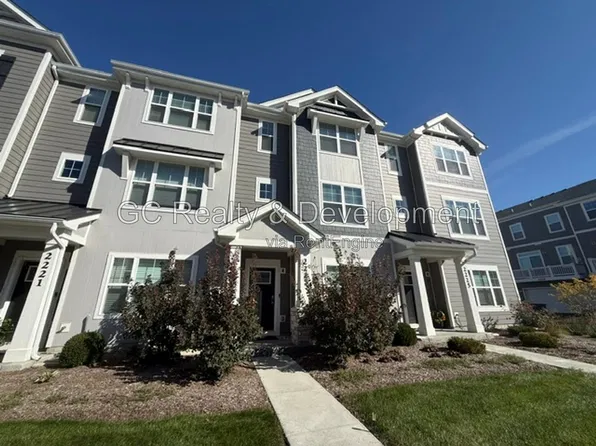 2223 Glacier St, Mundelein, IL 60060