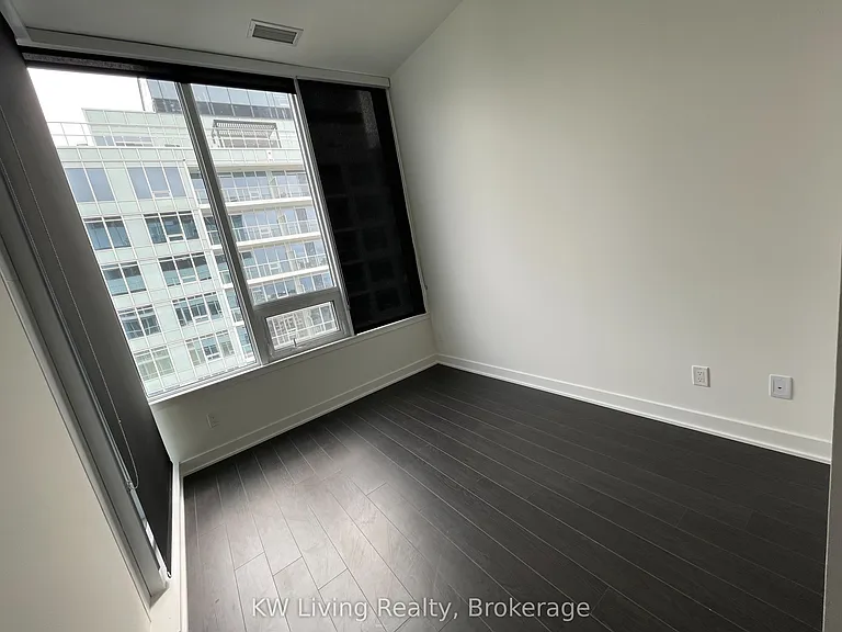 19 Bathurst St #4210 — Photo 16