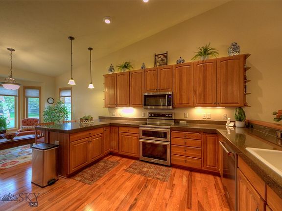 5th image of 3300 E Graf St Unit 31
